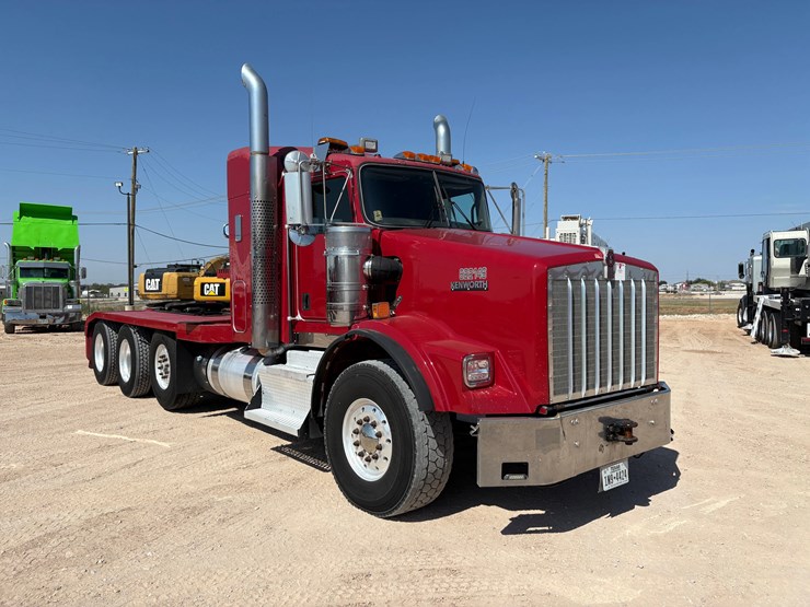 2012-kenworth-t800-image-2