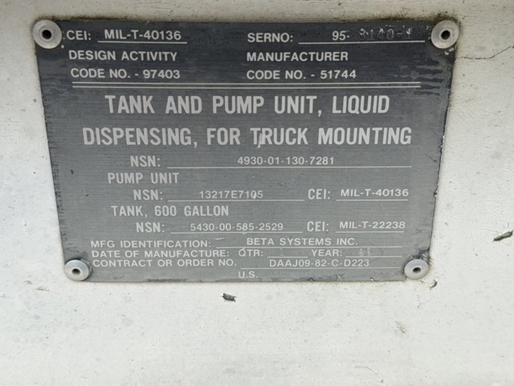 #2098-•-2007-tandem-axle-fuel-trailer-image-10