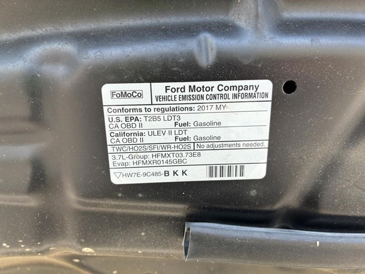2017-ford-explorer-image-9