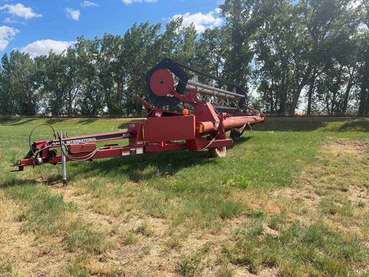2004-case-ih-8220-image-7