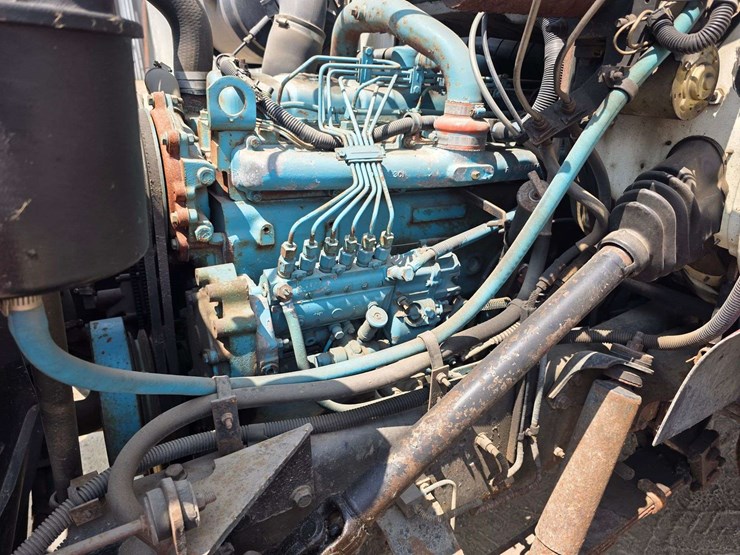 1990-international-dt466-image-98