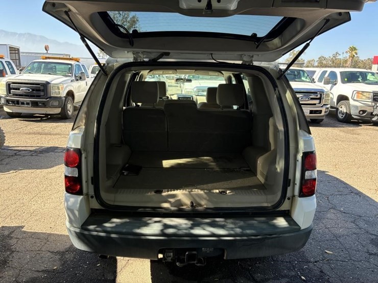 2007-ford-explorer-image-12