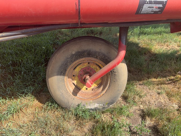 2004-case-ih-8220-image-13