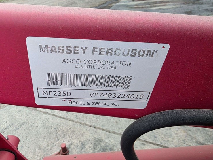 2005-massey-ferguson-gc2300-image-7