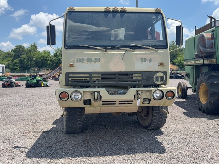 #3020-•-1995-lmtv-m-1078-single-axle-silage-truck-image-2