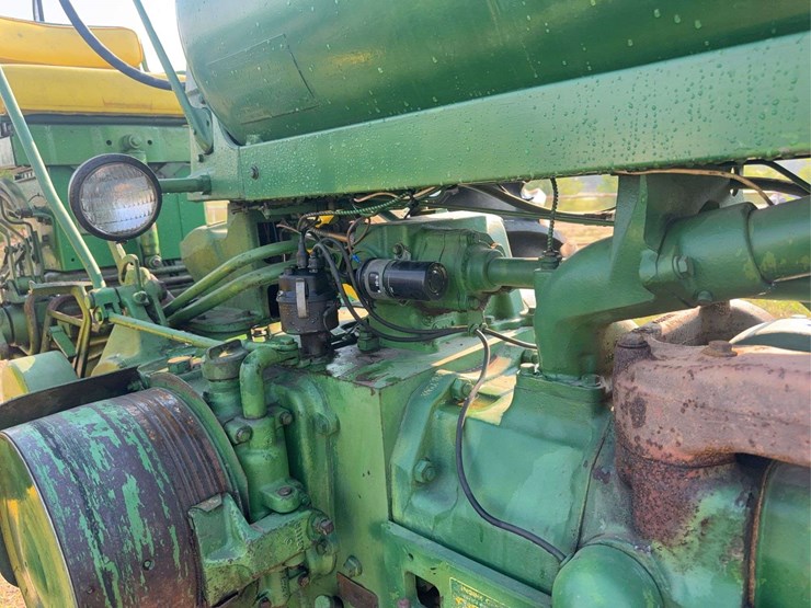 john-deere-620-image-29