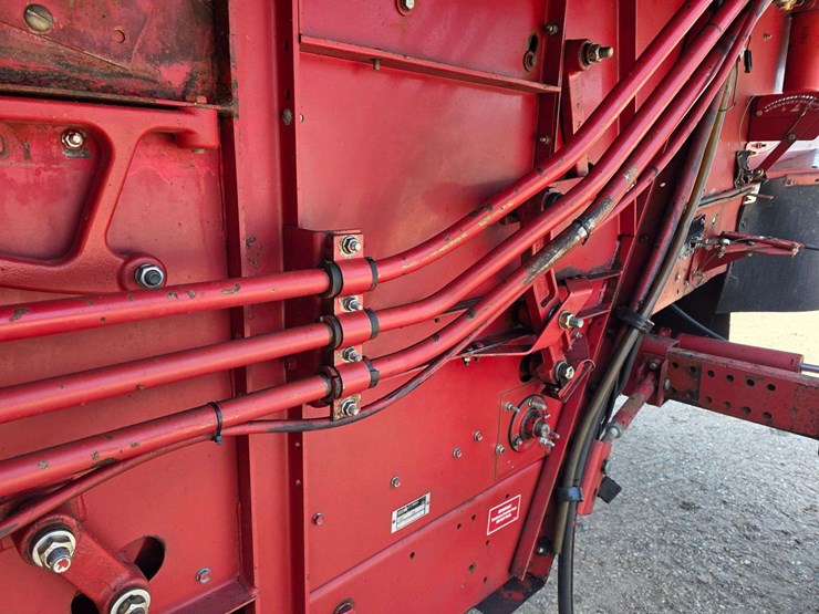 1994-case-ih-1688-image-22