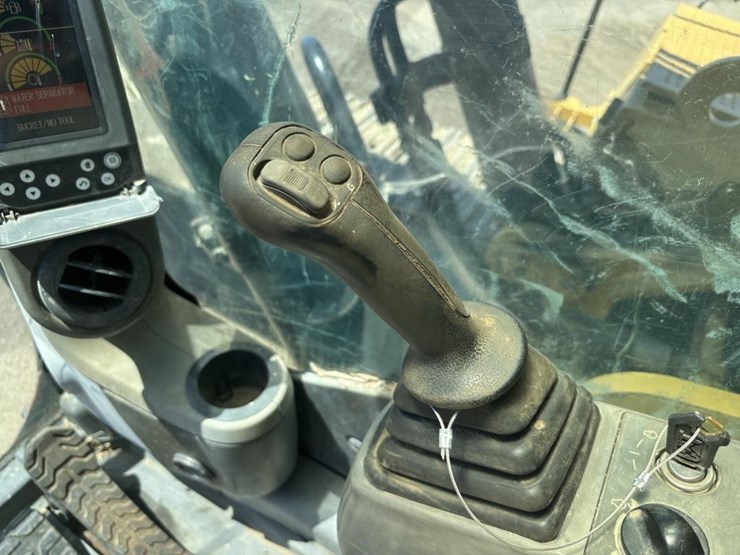 caterpillar-345c-image-31