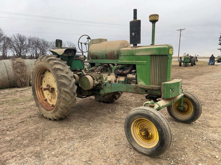 john-deere-70-image-7