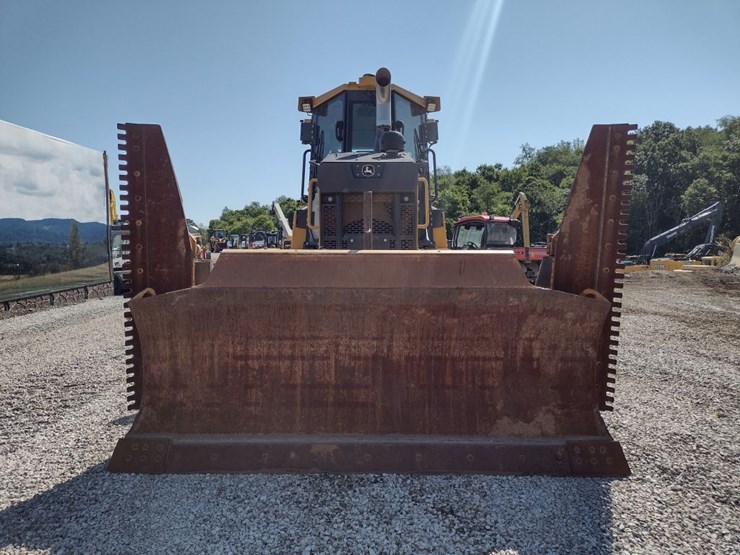 deere-700l-xlt-image-2