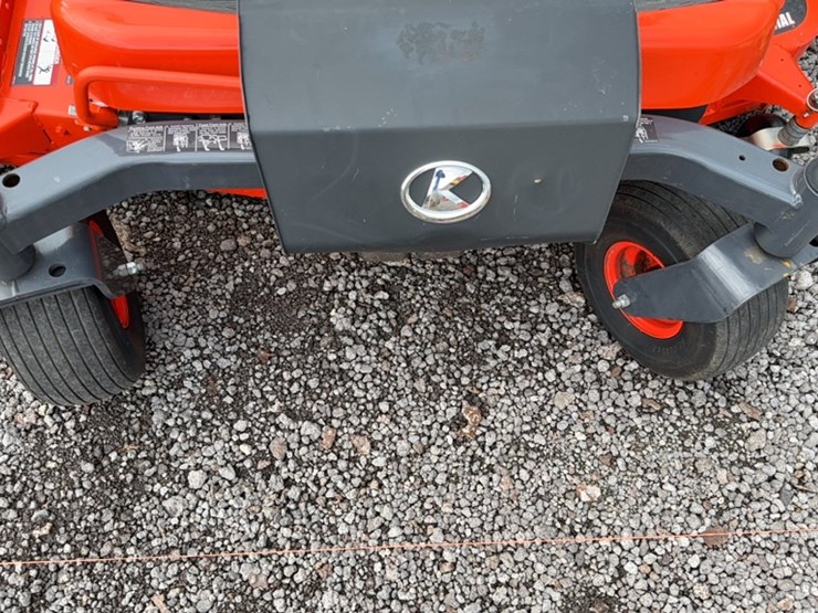 kubota-zd326-image-4