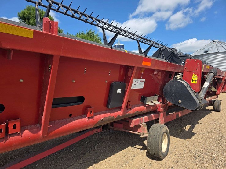 2014-case-ih-3162-image-8