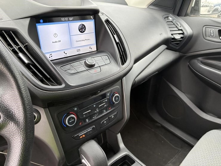 2019-ford-escape-se-image-18