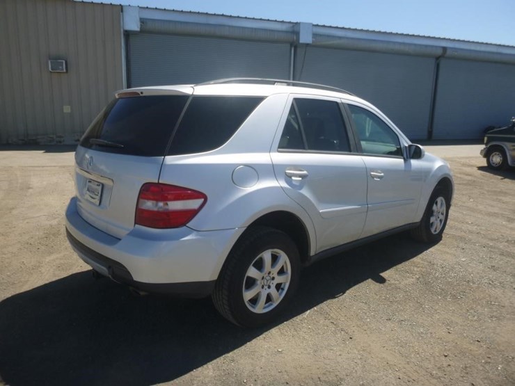 2006-mercedes-benz-ml350-image-3