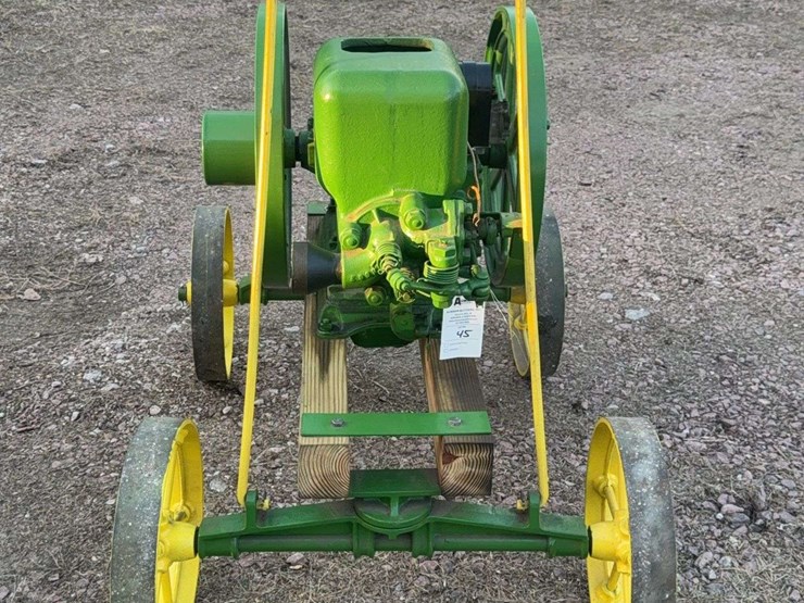 john-deere-112-image-3