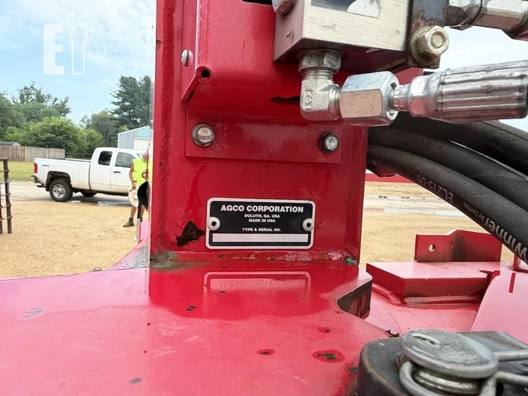 massey-ferguson-1375-image-12