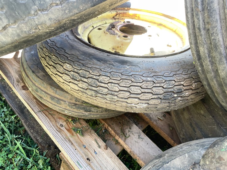 #4695-•-assortment-of-tires-image-8
