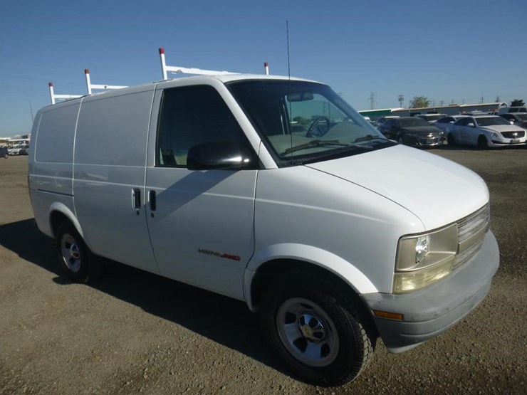 2001-chevrolet-astro-image-2
