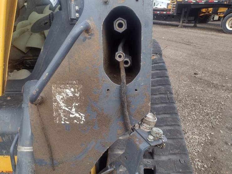 deere-325g-image-21