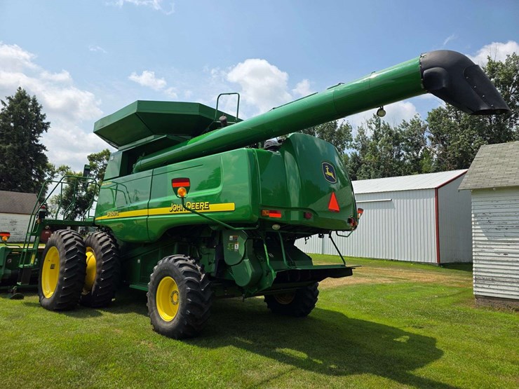 2007-john-deere-9760-sts-image-12