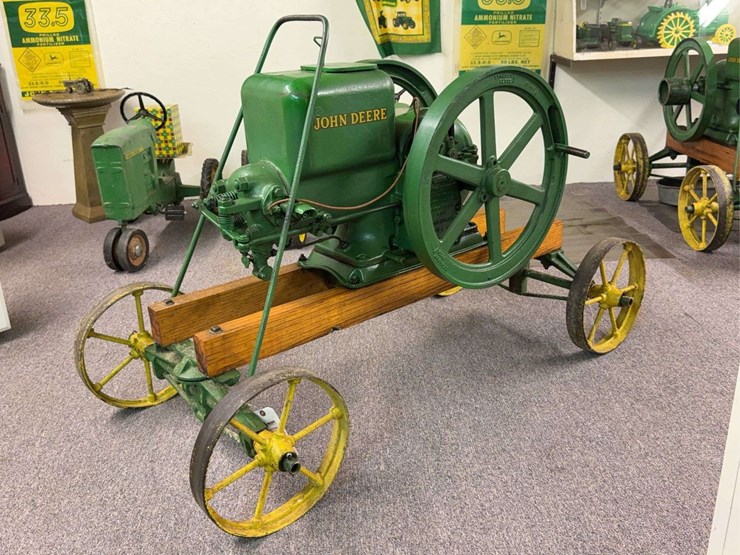 john-deere-3-horse-hit-and-miss-engine-with-cart-image-4