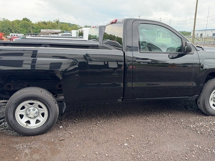 2017-chevrolet-1500-image-4