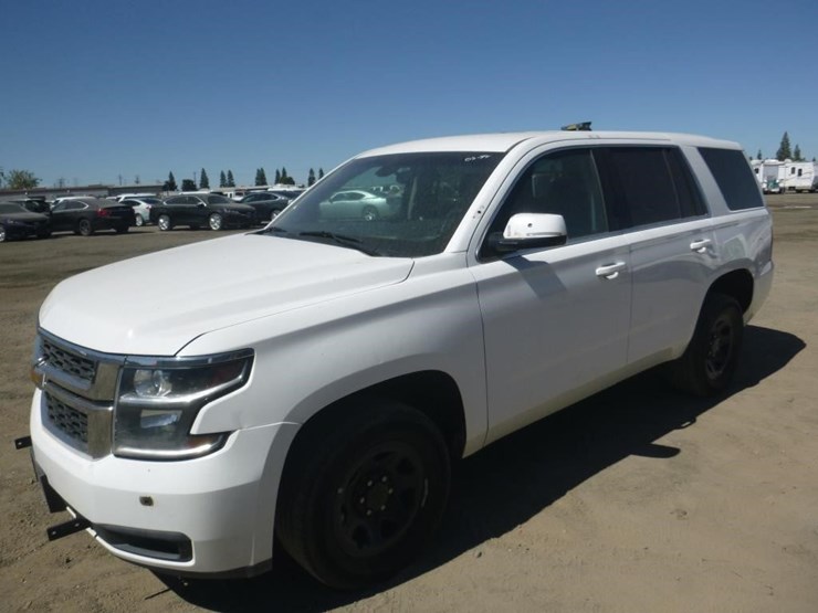2019-chevrolet-tahoe-image-1