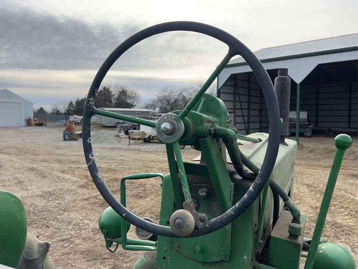 john-deere-70-image-53