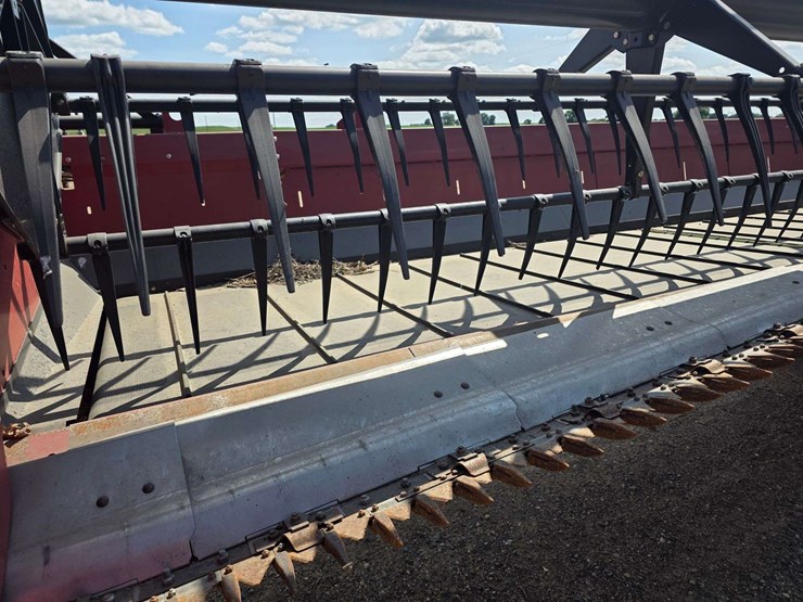 2014-case-ih-3162-image-29
