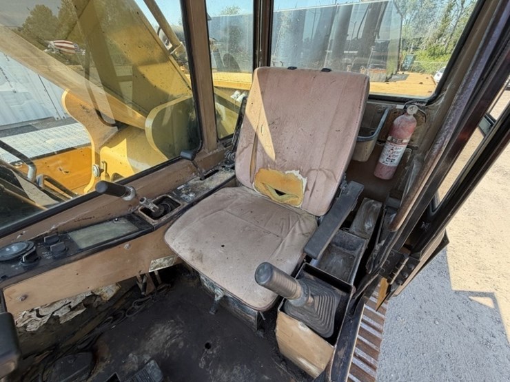 1990-caterpillar-el300b-image-33