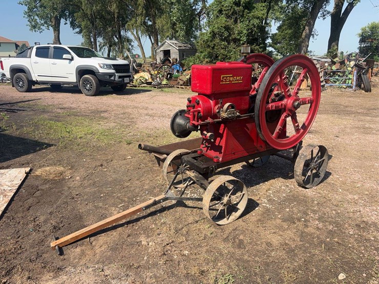 economy-7-horse-hit-and-miss-engine,-cart,-and-original-base-image-7