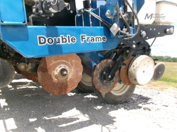 2014-kinze-3000-image-7