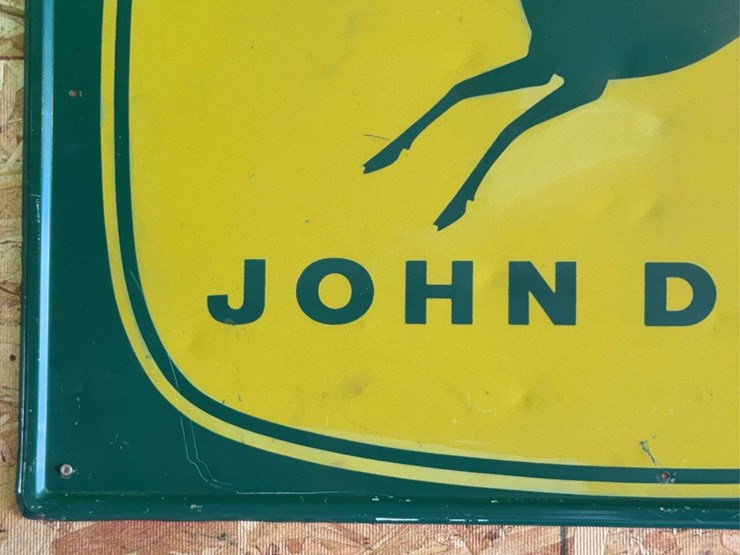 john-deere-four-legged-reflective-sign-image-5