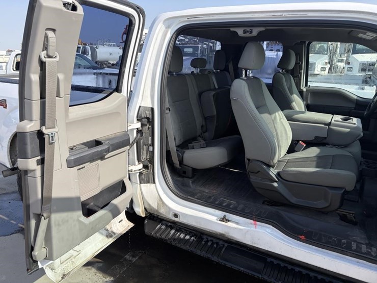 2015-ford-f150-image-11