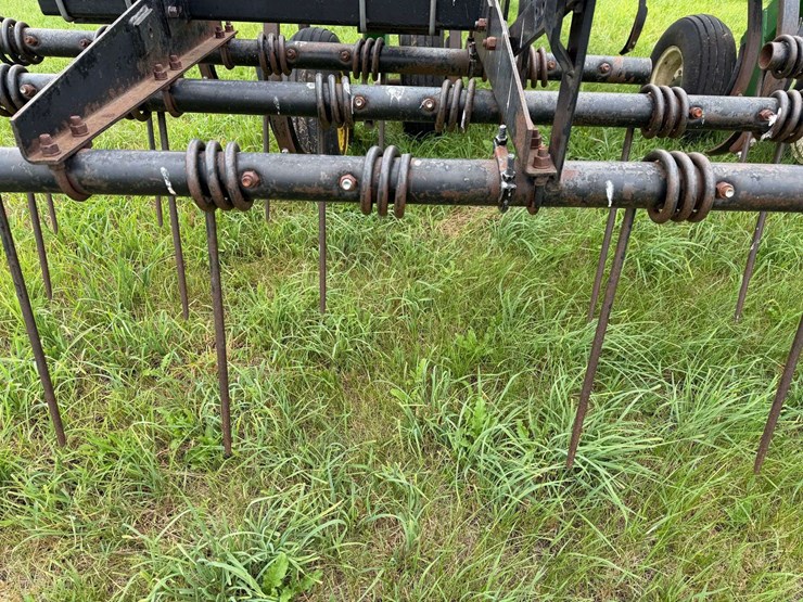 john-deere-680-image-25