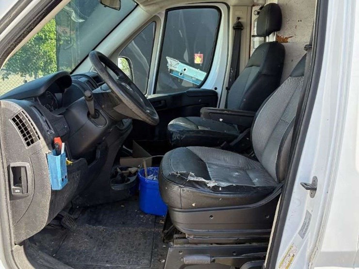 2017-ram-promaster-1500-image-4