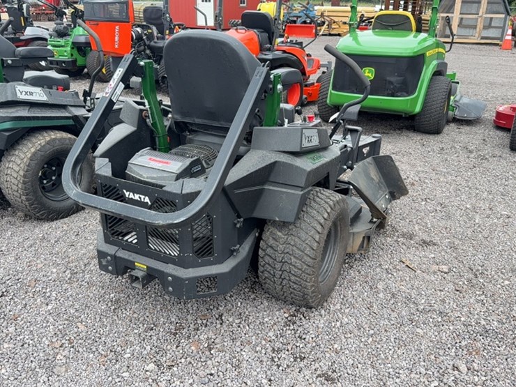 #3068-•-yakta-yxr-610-zero-turn-mower-image-8