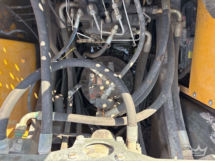 2016-volvo-ec300el-image-15