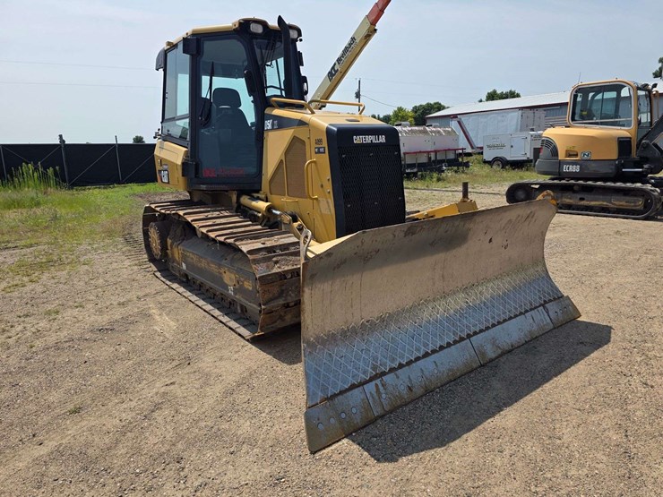 2008-caterpillar-c4.4-image-13