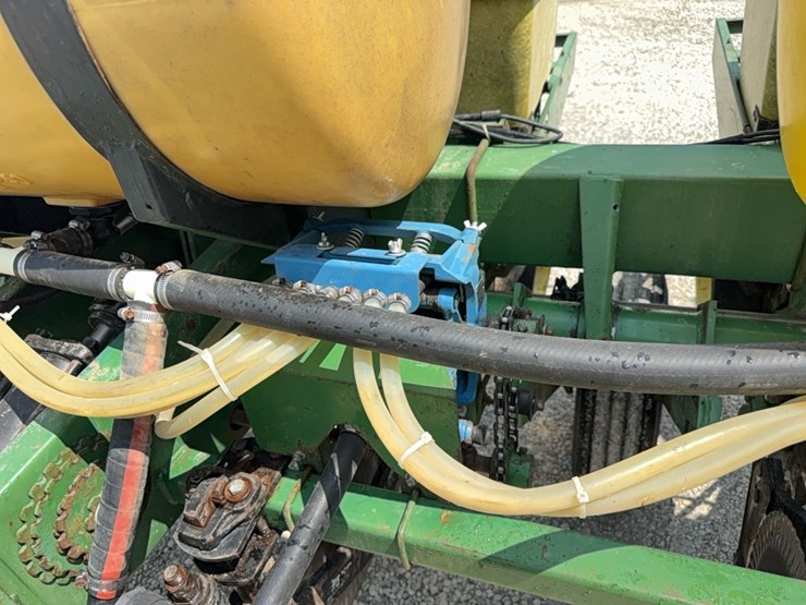 john-deere-7000-image-26