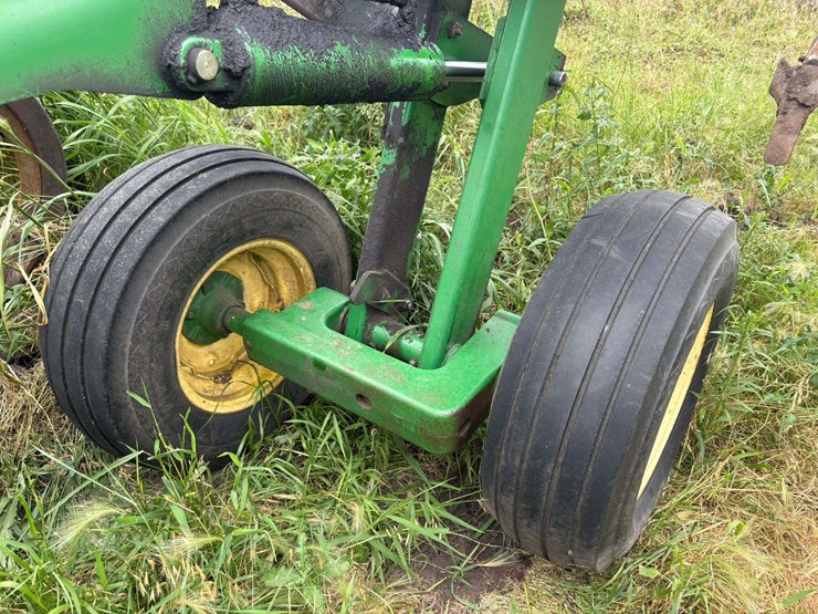 john-deere-2700-image-9