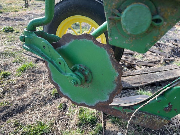 john-deere-no.-55-a-b-h-pull-type-three-bottom-plow-image-27