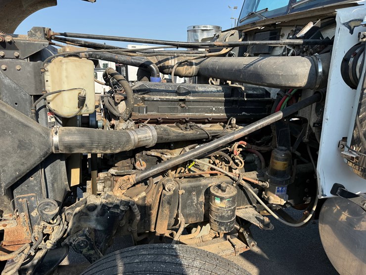 2013-western-star-4900-image-18