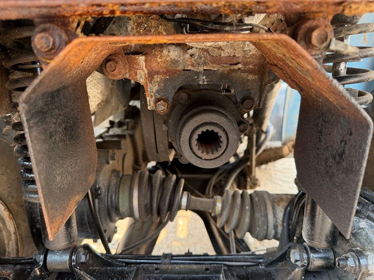 yamaha-350-terra-pro-atv-with-pto,-manual-transmission,-unknown-miles,-recent-tune-up,-with-48”-pull-image-18