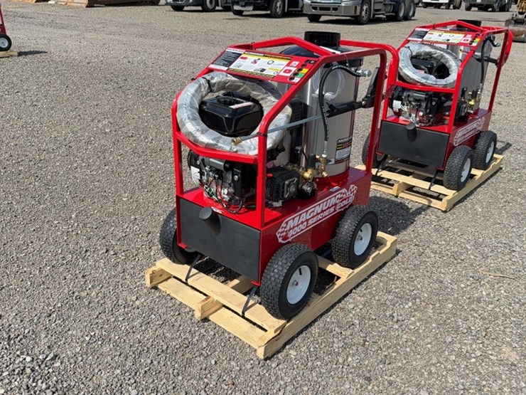 #2074-•-magnum-4000-series-heated-pressure-washer-image-1