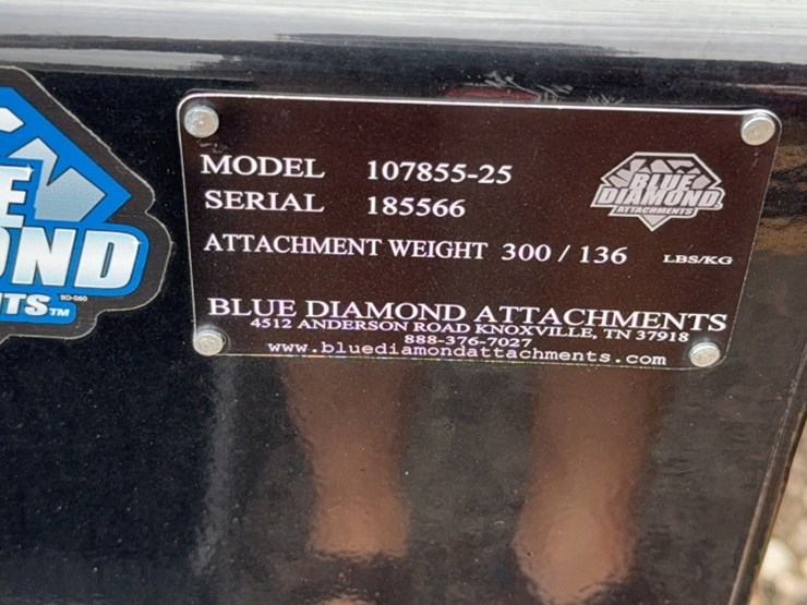 #2061-•-blue-diamond-44"-dingo-smooth-bucket-image-3