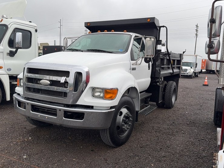 2007-ford-f750-image-1