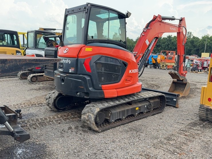 2024-kubota-kx057-5-image-9