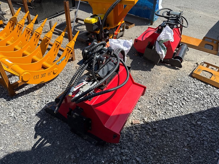 #6003-•-24"-excavator-flail-mower-image-1
