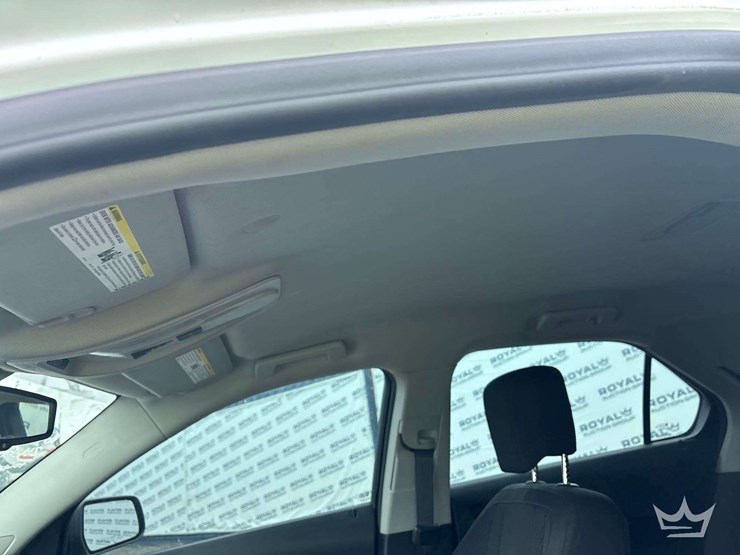 2015-chevrolet-equinox-image-18